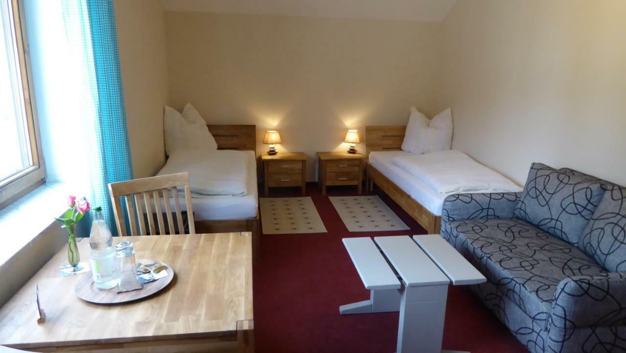 Hotel Haus Rosmarin Schrobenhausen Zewnętrze zdjęcie